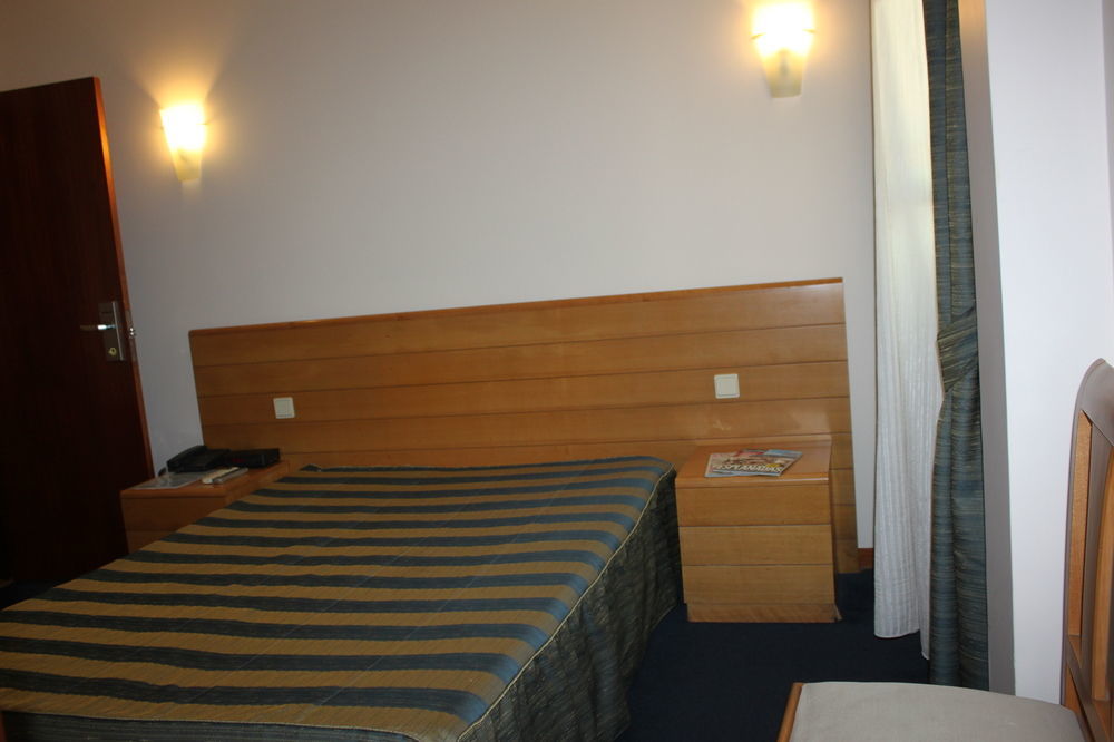 Hotel Quasar Pedroucos  Екстер'єр фото