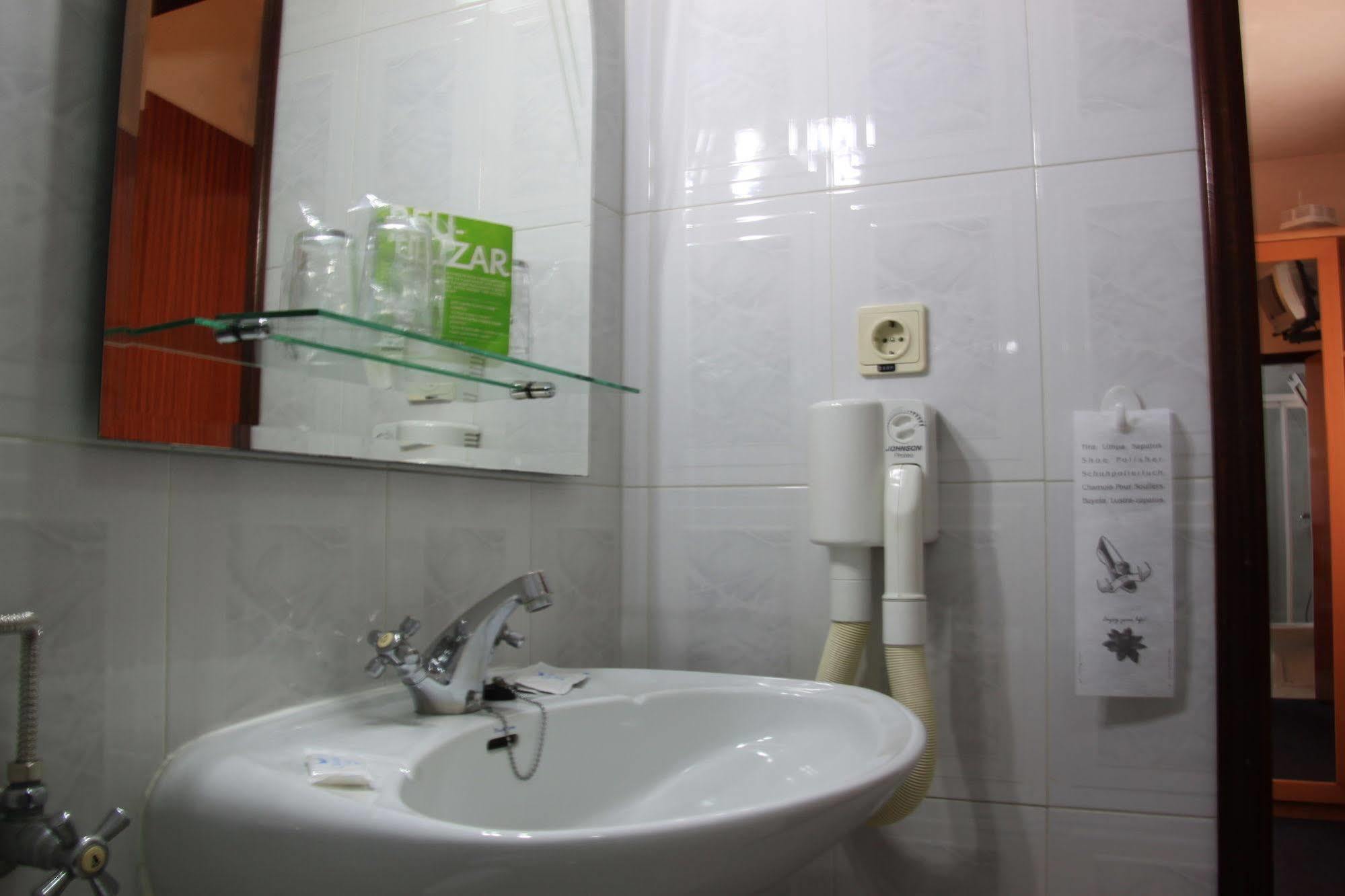 Hotel Quasar Pedroucos  Екстер'єр фото