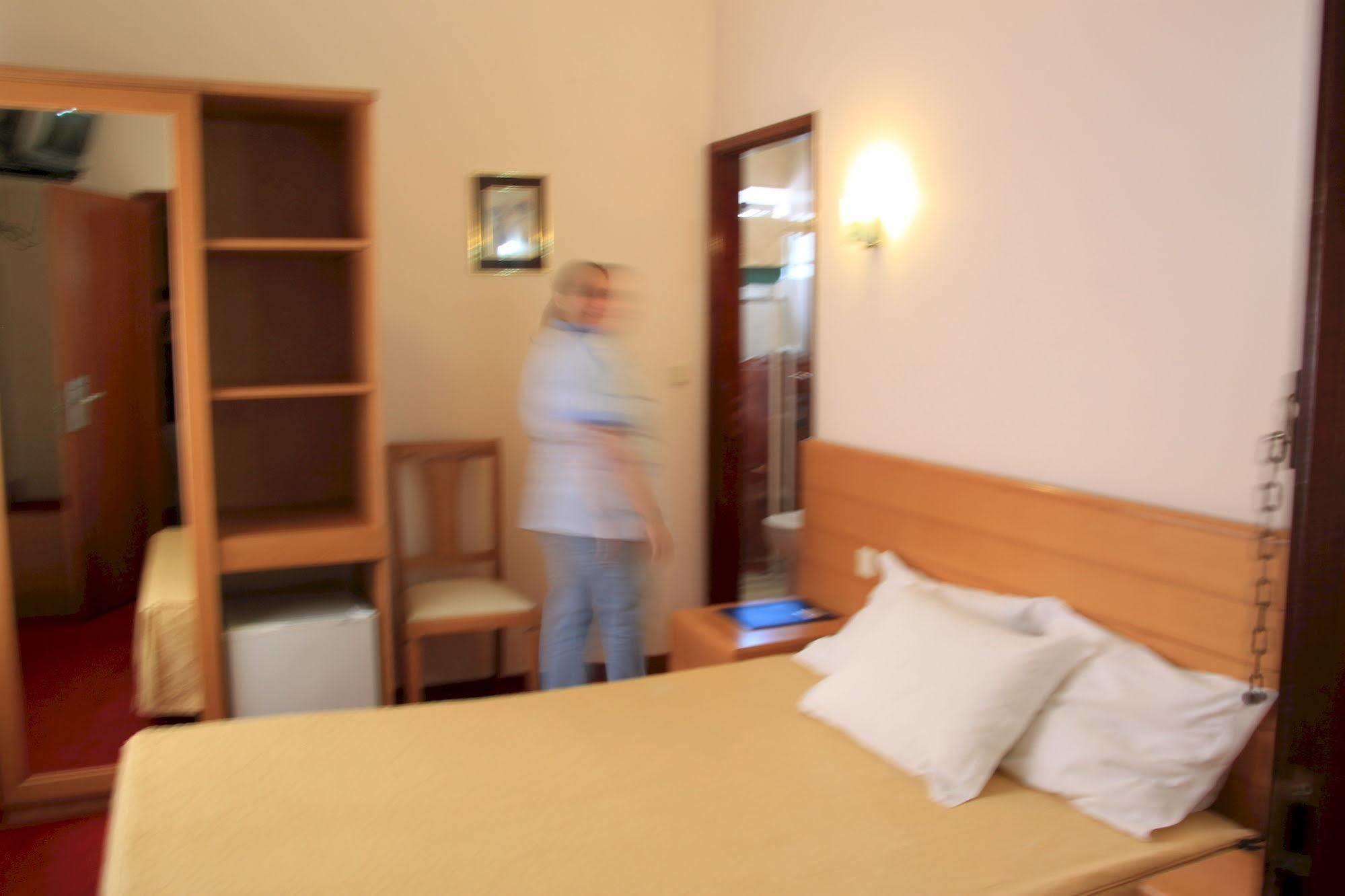 Hotel Quasar Pedroucos  Екстер'єр фото
