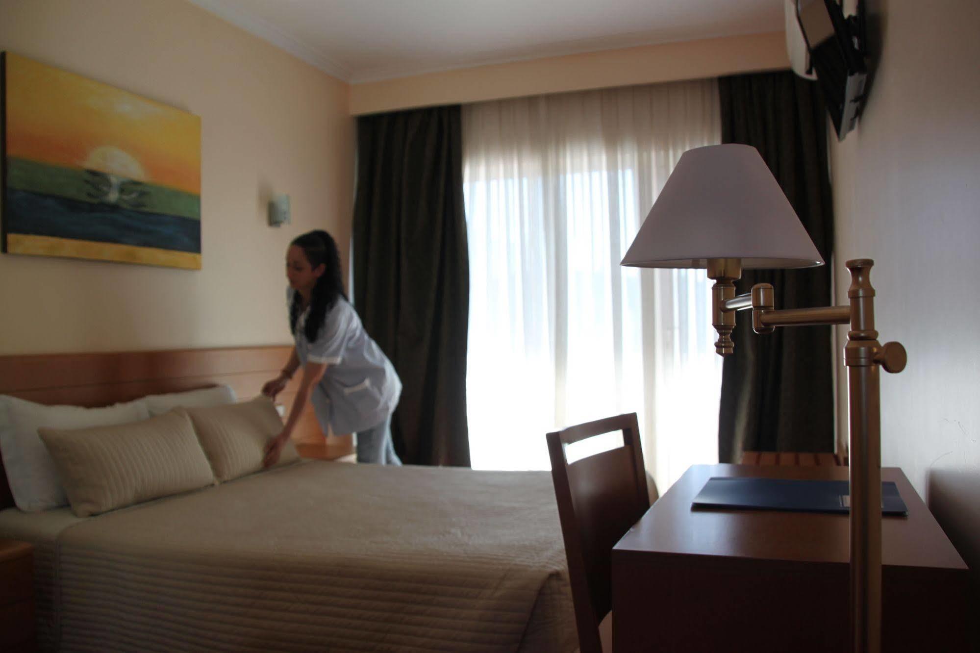 Hotel Quasar Pedroucos  Екстер'єр фото